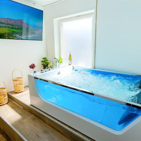 The Big Muenster Fuer Bis Zu 12, Whirlpool, Sauna, Zentral, Tischfussball, Balkon, Gasgrill Ulm Exteriör bild