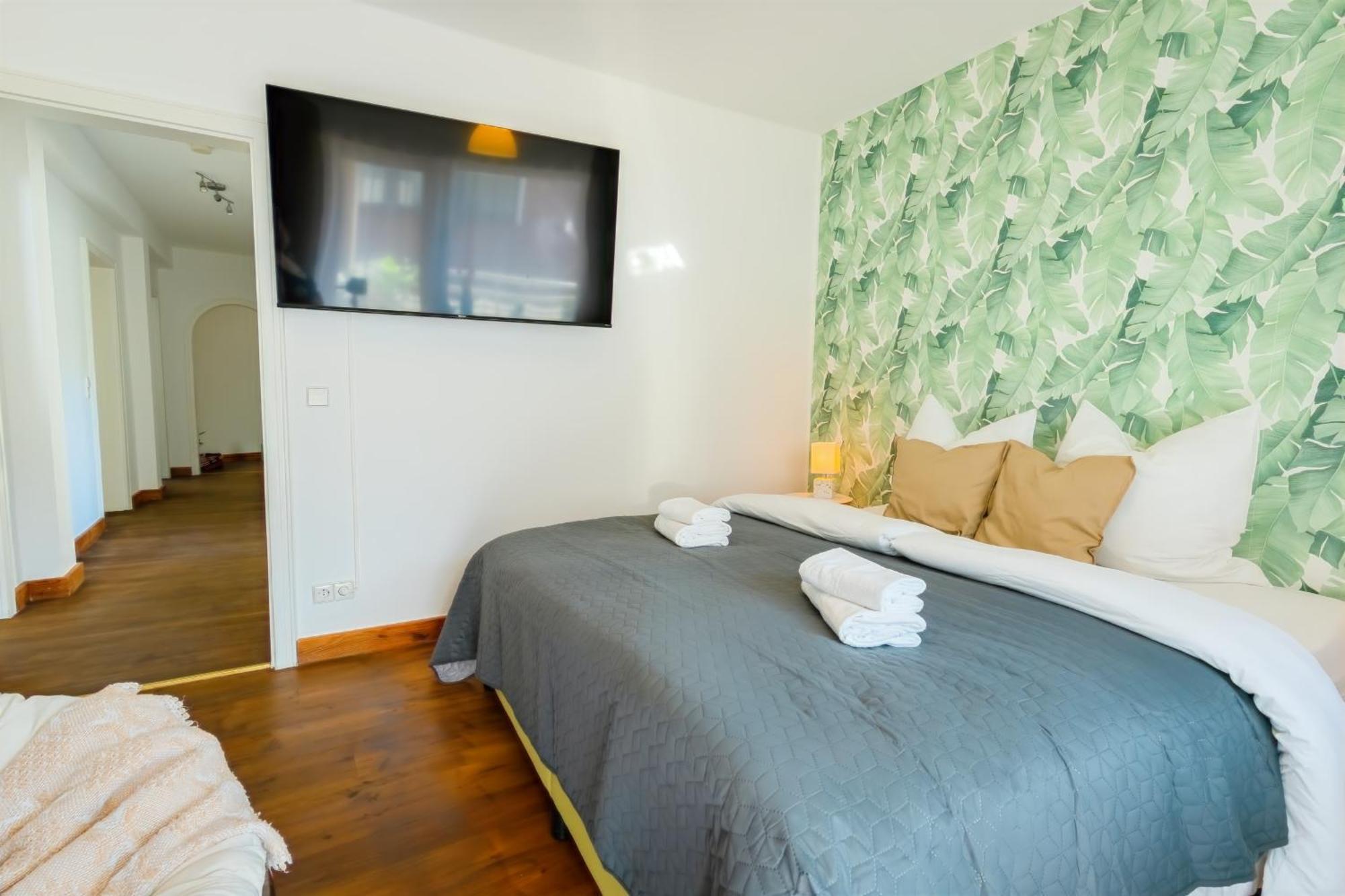 The Big Muenster Fuer Bis Zu 12, Whirlpool, Sauna, Zentral, Tischfussball, Balkon, Gasgrill Ulm Exteriör bild