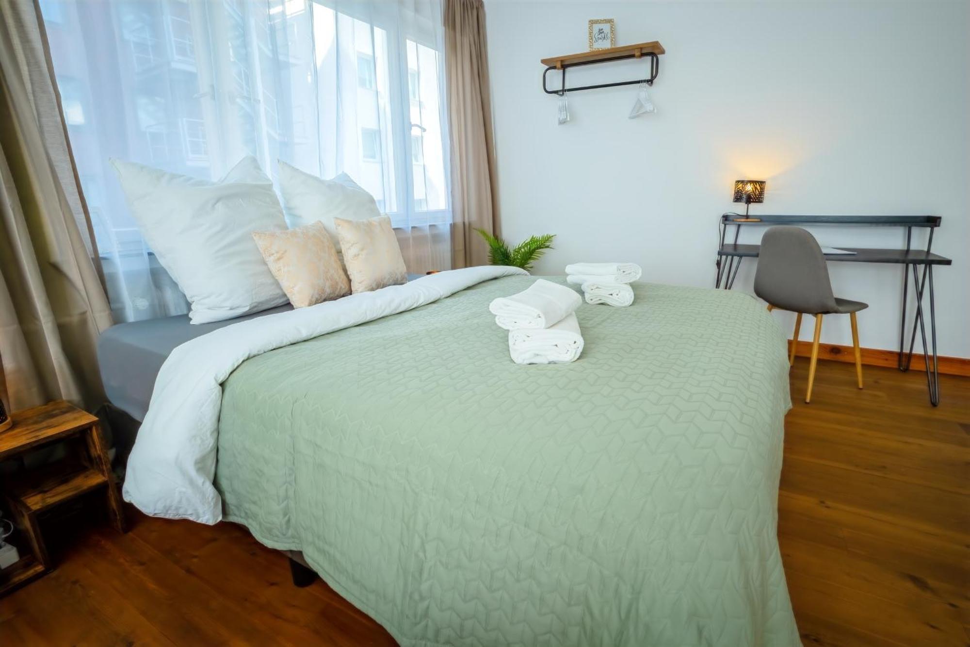 The Big Muenster Fuer Bis Zu 12, Whirlpool, Sauna, Zentral, Tischfussball, Balkon, Gasgrill Ulm Exteriör bild