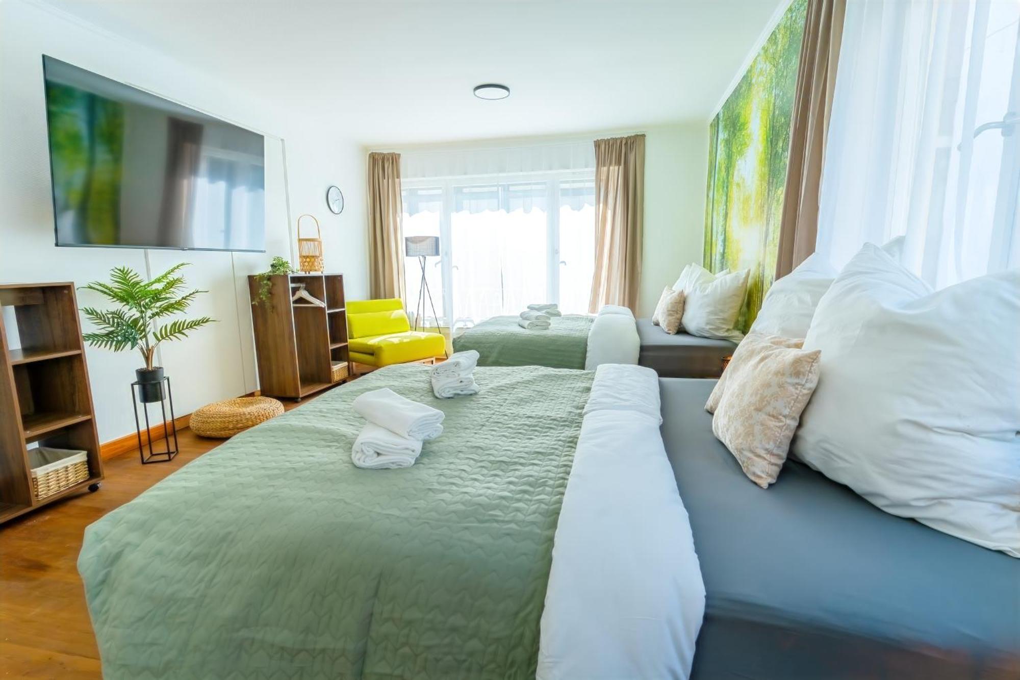 The Big Muenster Fuer Bis Zu 12, Whirlpool, Sauna, Zentral, Tischfussball, Balkon, Gasgrill Ulm Exteriör bild