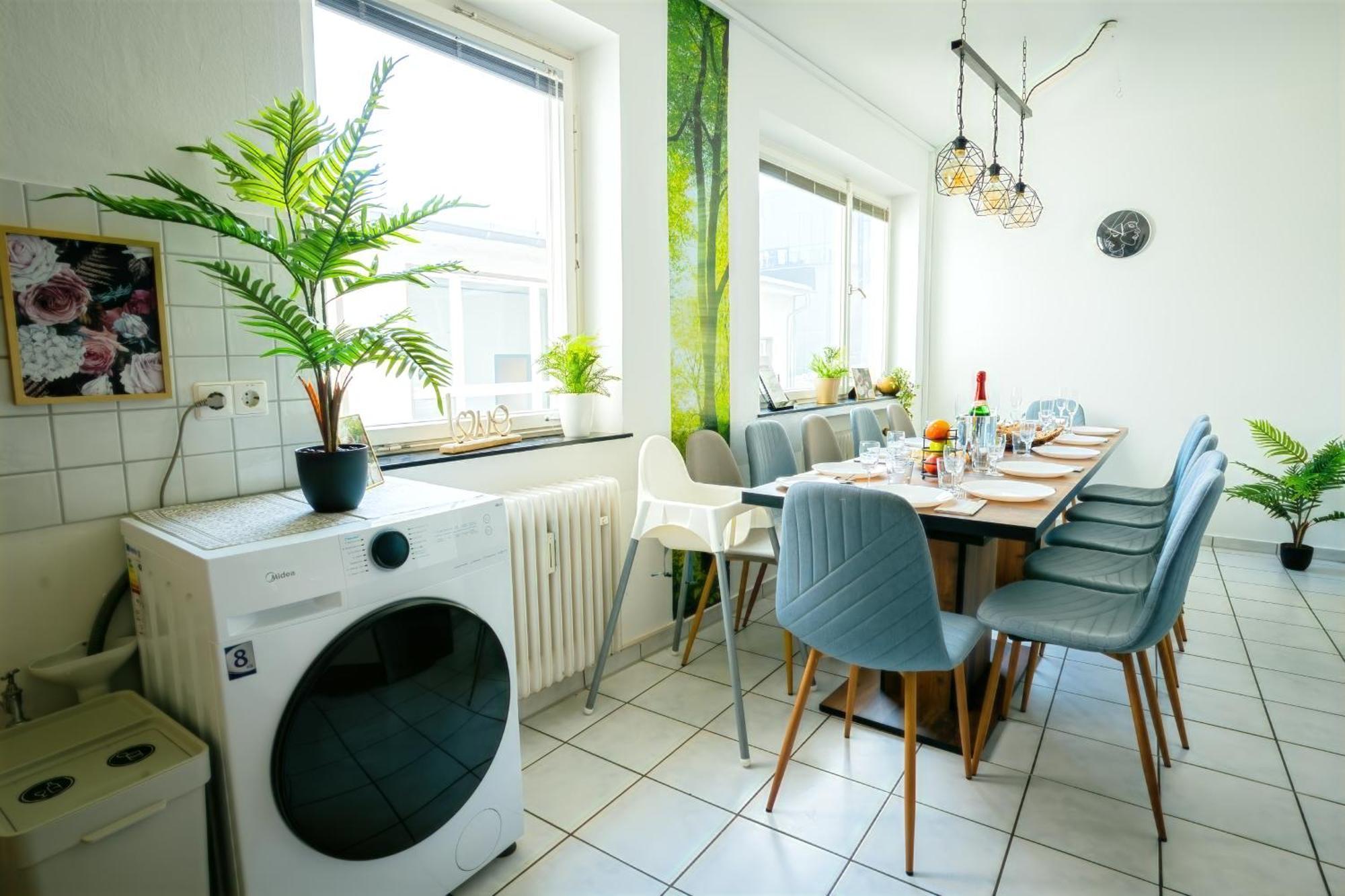 The Big Muenster Fuer Bis Zu 12, Whirlpool, Sauna, Zentral, Tischfussball, Balkon, Gasgrill Ulm Exteriör bild
